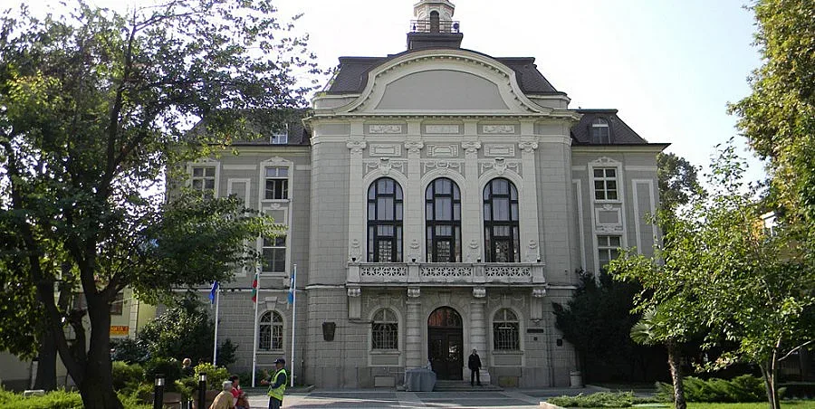 Вдигнаха с камиони града на истината в Пловдив