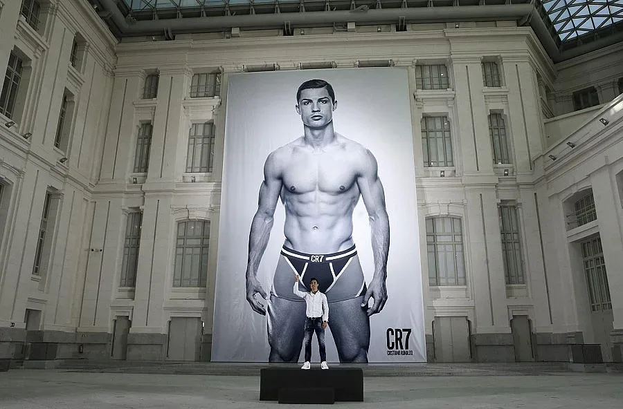Роналдо лъсна по слипове