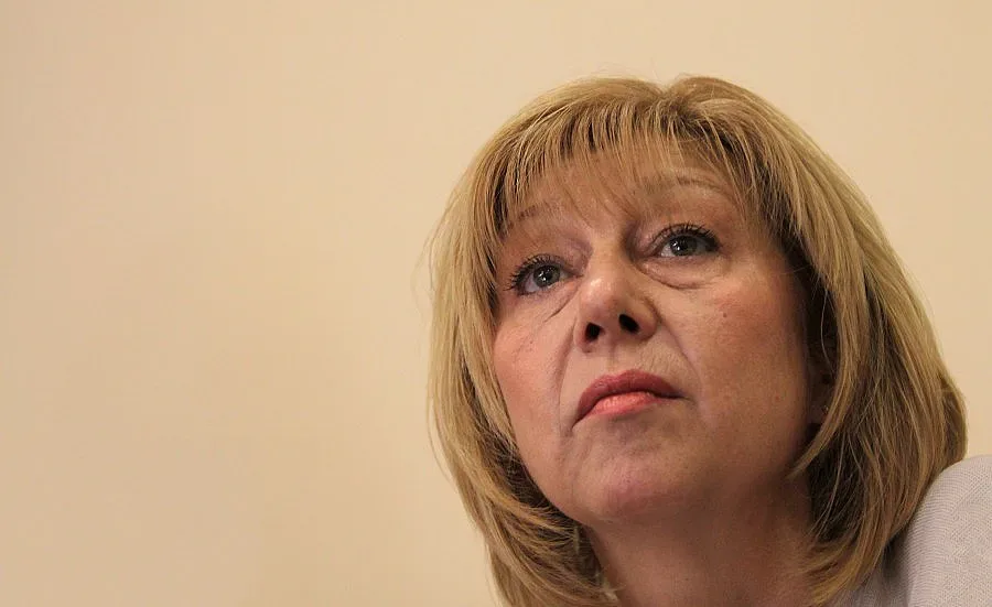 Министър Клисарова готова на диалог с окупаторите