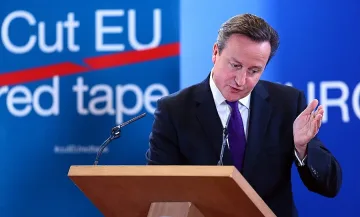 One Direction по-влиятелни от британския премиер в Twitter