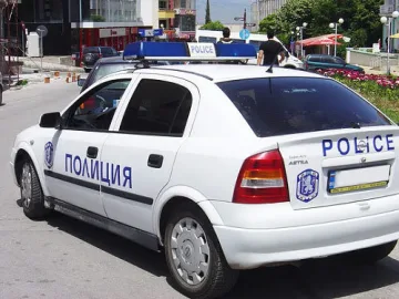 Банскалия задигна метални платна от училище