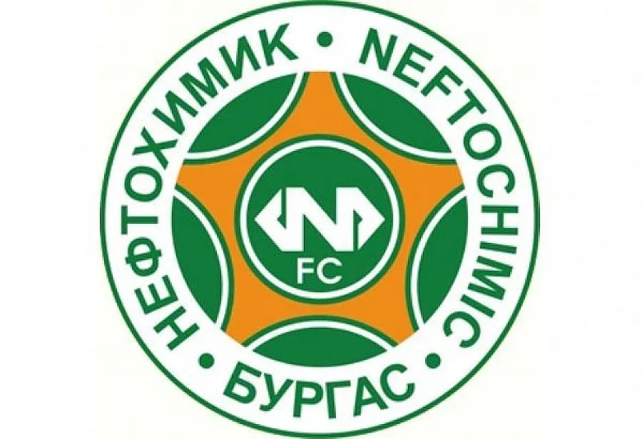 Шеф се пребоядиса след бой