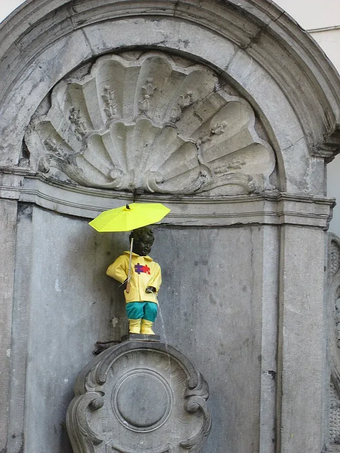 Манекен-Пис чака втори БГ костюм