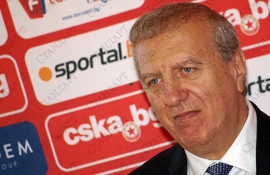 Върнаха отначало делото срещу Александър Томов