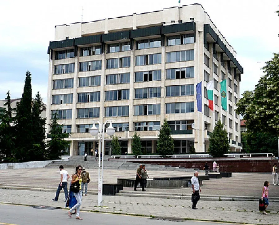 Скачат налозите в Града на липите