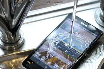 Водоустойчиво покритие е новата екстра при телефоните