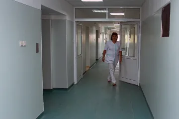 Стотици лекари от "Пирогов" протестират 