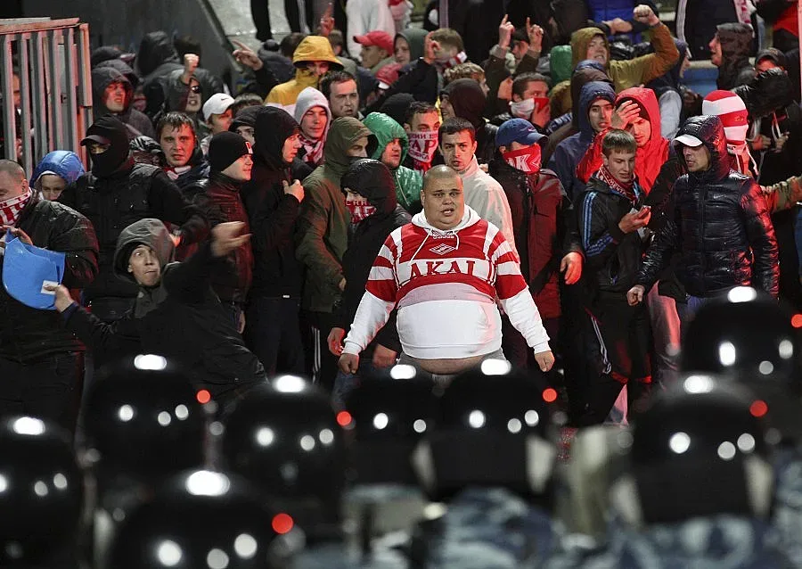 ВИДЕО: Сблъсъци и 78 арестувани след мач в Русия 