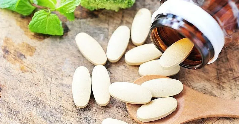 Наш лекар в чужбина с предупреждение за хранителните добавки