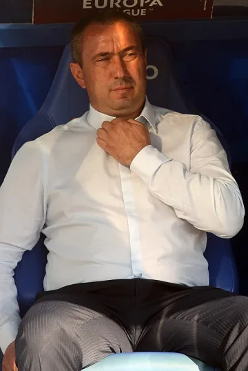 Цветан Василев решава за Мъри