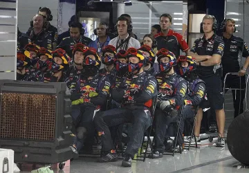 12 000 евро премия за чистачката в "Ред Бул"