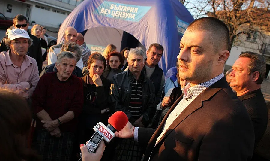 Бареков плаща ремонт след труса в Дивотино