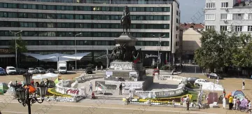 Палатките около "Цар Освободител" - законни