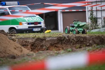 Камион се блъсна в български автовлак в Германия