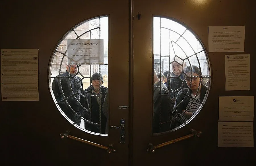 Грузия на вот за президент с орязани правомощия