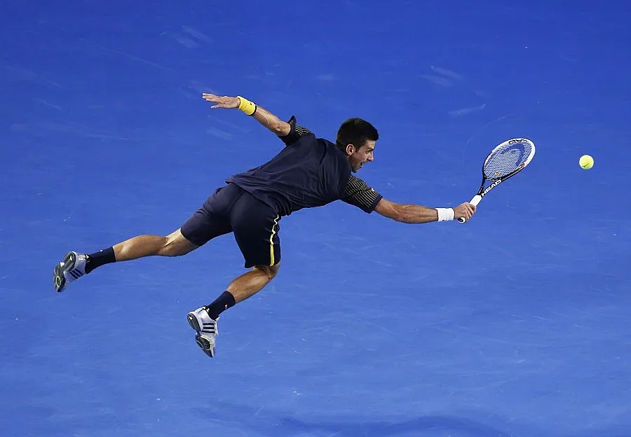 Кръстиха самолет на Ноле