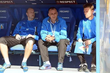 Сухия не иска да му се усмихват