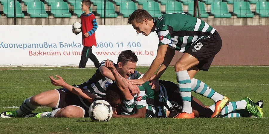 Черно море взе морското дерби с Черноморец