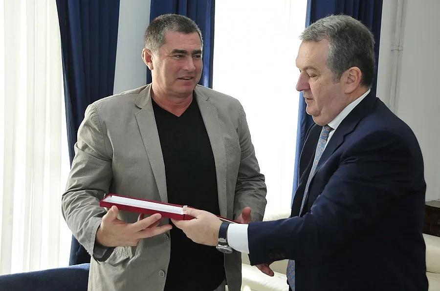 Златен плакет за президента на АБАФ в Подгорица