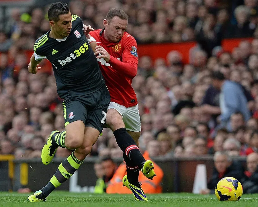 Юнайтед обърна Стоук, Тонев и Вила паднаха от Евертън 