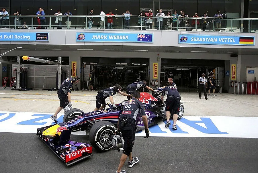 Фетел докосва титлата