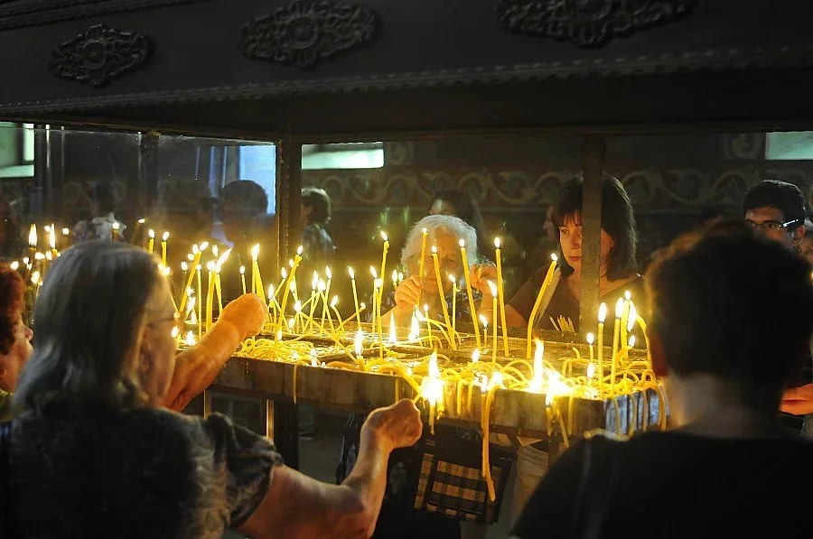 Стотици се стекоха в църквата на "Бербо" на Димитровден