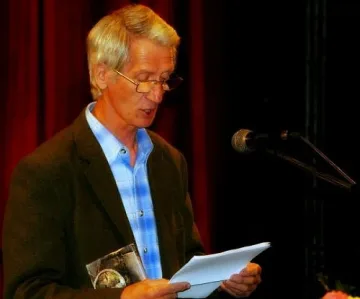 Поет получи наградата „Добри Чинтулов” в Сливен