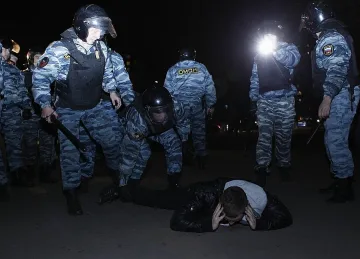 Откриха граната и тротилови шашки в пътник в Русия