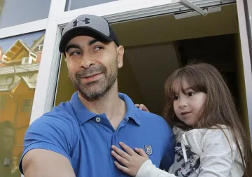 Боевски хвана по бели гащи държавата