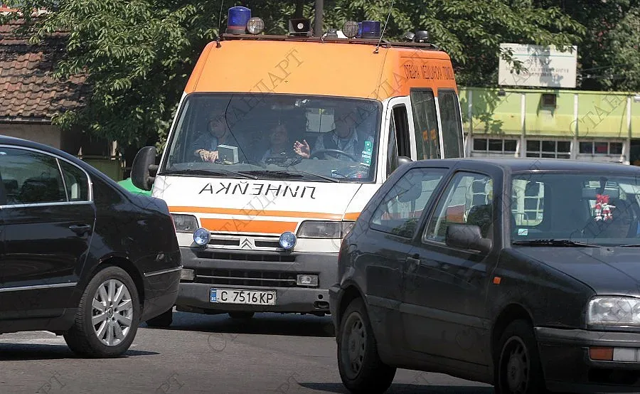 ТИР блъсна мъж и го уби на място