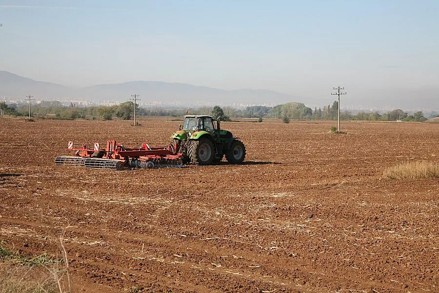 Вдигат най-много парите за фермери и транспорт