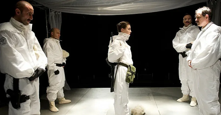 Пьотър Гладилин идва за 50-тия спектакъл на "Нощна пеперуда"