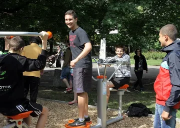 Откриват училищна спортна площадка в Благоевград