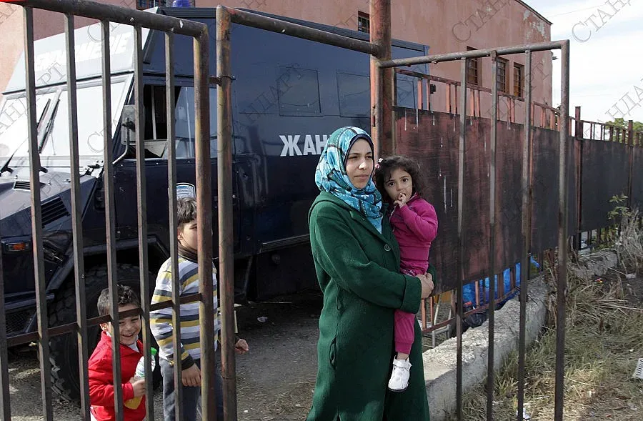 Правят сайт за координация на помощите за бежанци