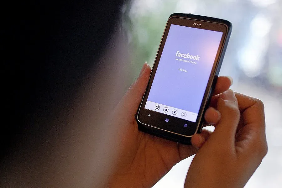 Facebook срещу приложение за заключване на профила