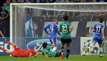 Борусия (Д) победи Арсенал, Торес вкара два за Челси