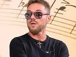 Палат за два милиона. Новото семейно гнездо на Миро