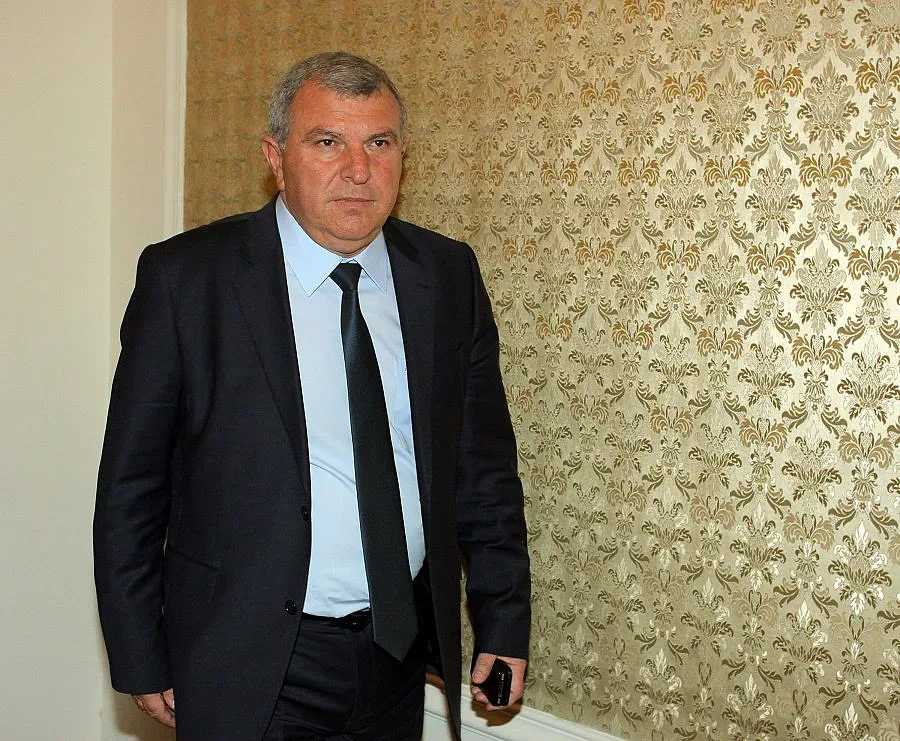 Греков: Ограничаваме закупуването на земя със законови средства