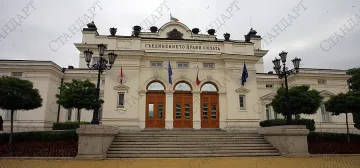 Депутатите заседават извънредно