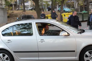 Орешарски смята бюджета с БСП и ДПС