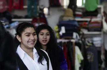 Нападнаха изгонената косовска ромка