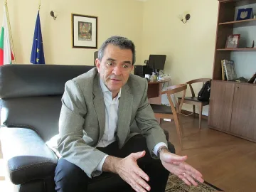 Има и страхове, че ще им вземем хляба