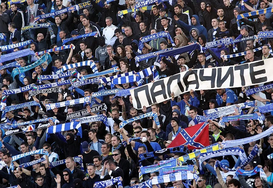 "Левски" бистри план за спасение