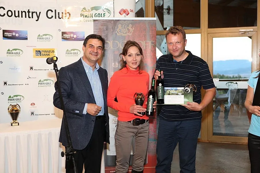 Винарска изба прати голфъри на уикенд в Гърция