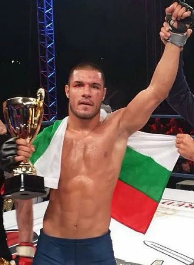 ММА боецът Георги Валентинов победител в RPC - Be strong