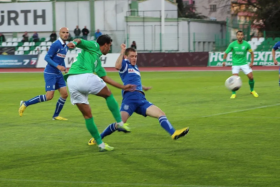 Берое изпусна „акулите"