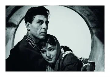 Апостол Карамитев оживя в Народния