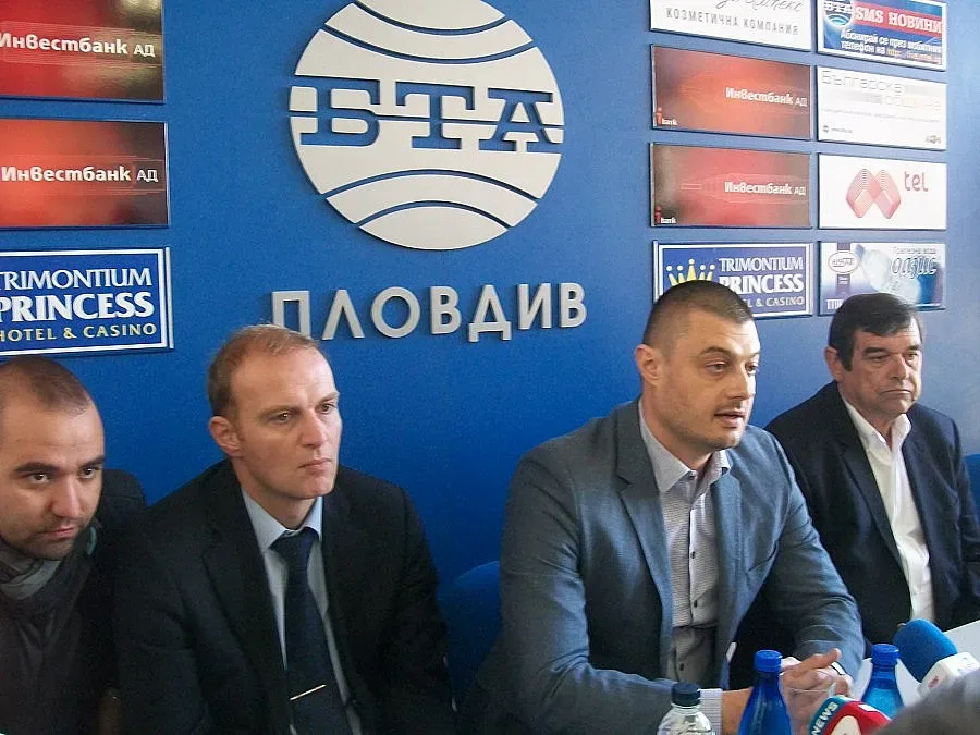 Генерал от ГЕРБ отива при Бареков