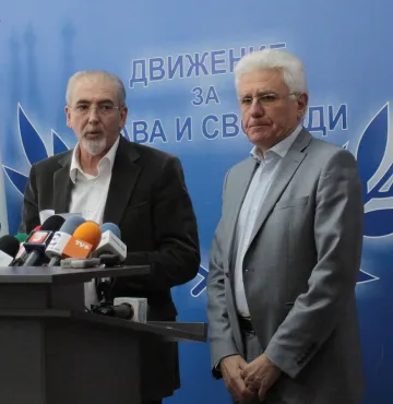 ДПС затваря чадъра над ченгета разведки