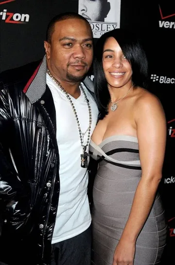 Тимбо се развежда, Марая Кери също